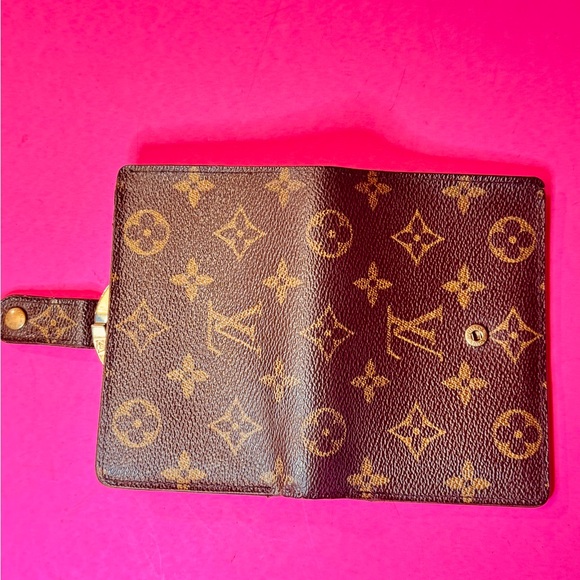 Louis Vuitton Monogram the Kisslock bifold wallet - Picture 6 of 14